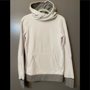 Lululemon runaway fleece